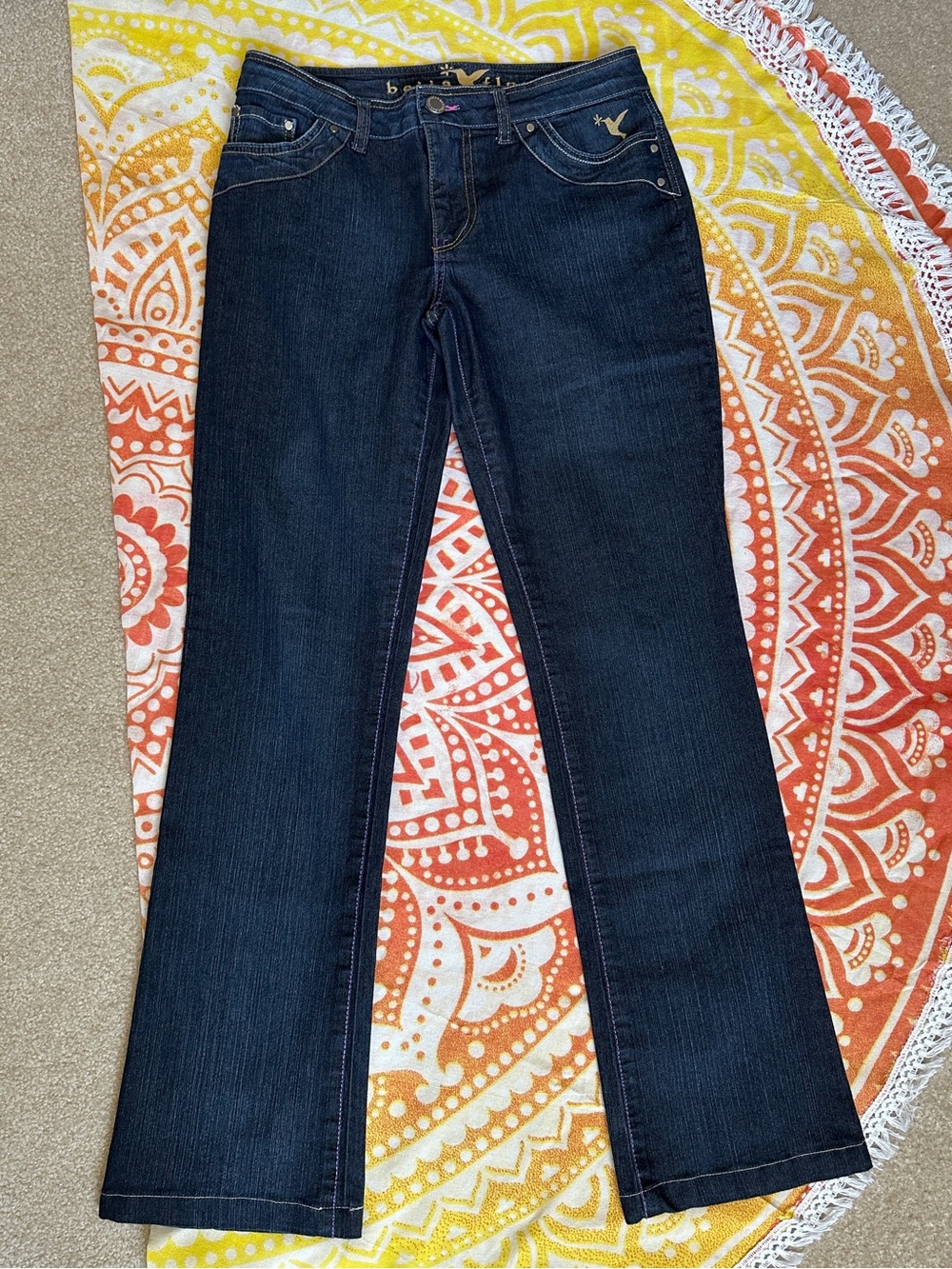 Beija Flor - Dark Wash Bootcut Jeans 👖